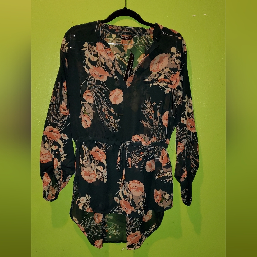 Navy Flower Top